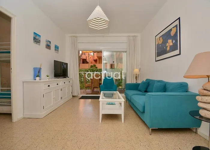 Daire Rey Balduino Bajos 4 *