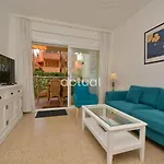 Rey Balduino Bajos 4 Apartment *