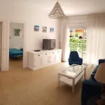 Apartment Rey Balduino Bajos 4 *