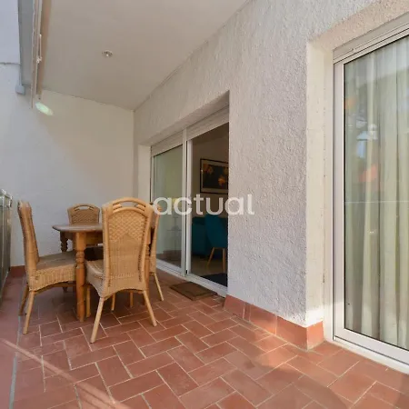 Διαμέρισμα Rey Balduino Bajos 4