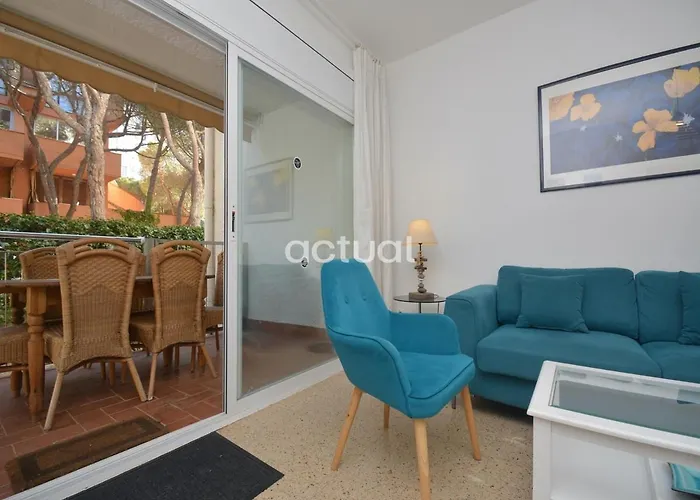 Rey Balduino Bajos 4 Διαμέρισμα *